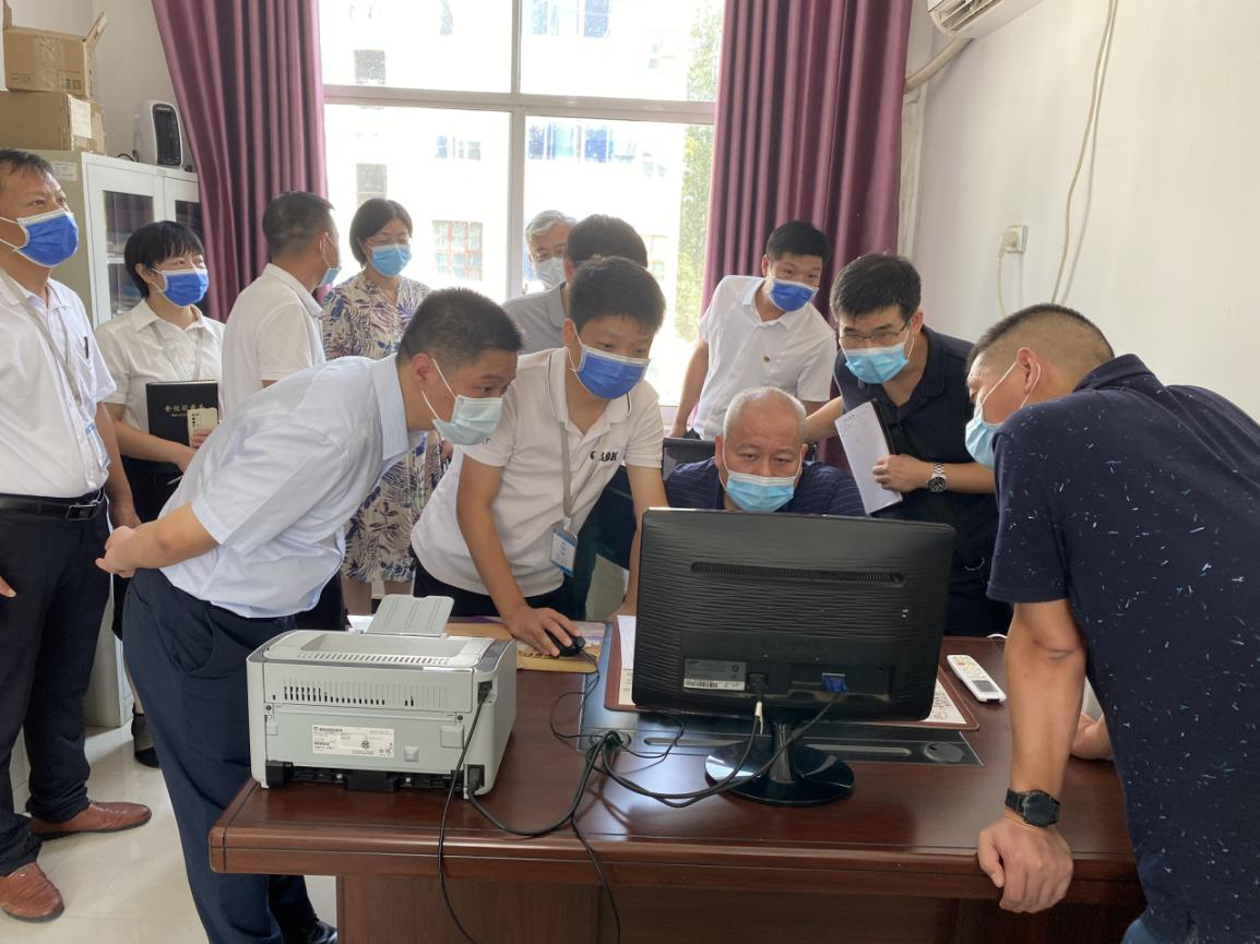 【下基层 察民情 解民忧 暖民心】省第三人民91porn
携手省卫健委宣教中心联合开展“一下三民”实践活动